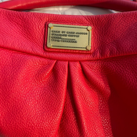 Vibrant Red Pleated Shoulder Bag with Gold Hardware - Picture 2 of 2